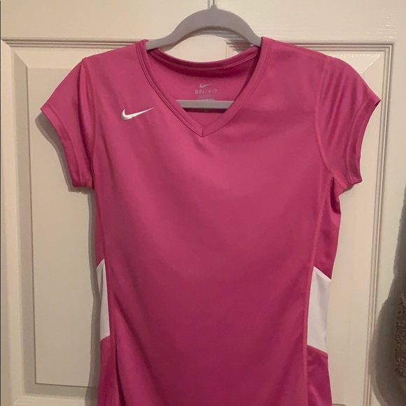 pink and white nike outfit